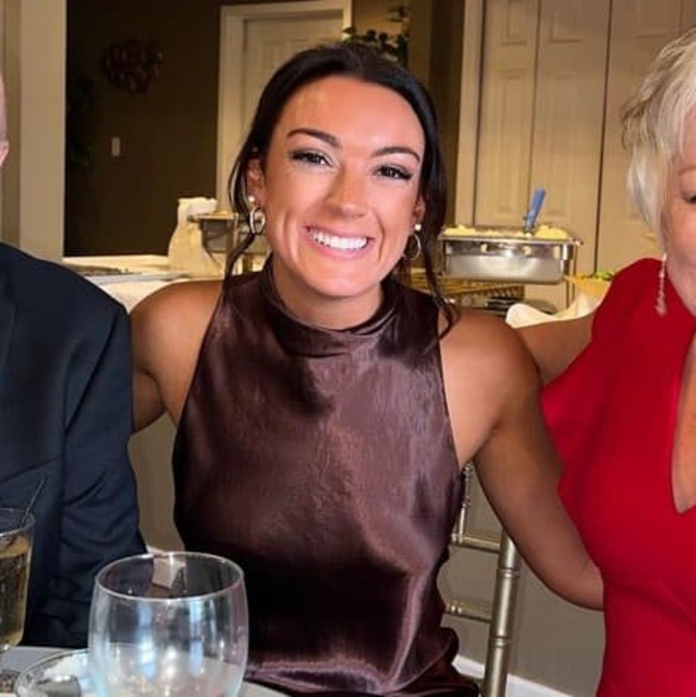 Meet your Posher, Ally